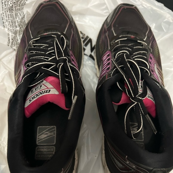 Size 9 - Brooks Glycerin 13 Black/Multicolor/Pink - Picture 2 of 5